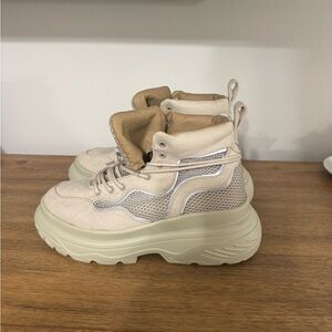 Missguided Moon Boot